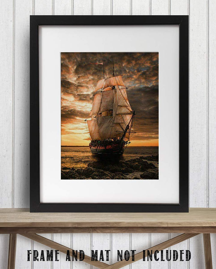 Blackbeards Pearl Pirate Ship- 8 x10" Wall Art Print- Ready To Frame. Great Mens Gift- Home Decor- Office Decor. Great for Man Cave- Rec Room-Study. Beautiful Clipper Ship &amp; Sailing Art.