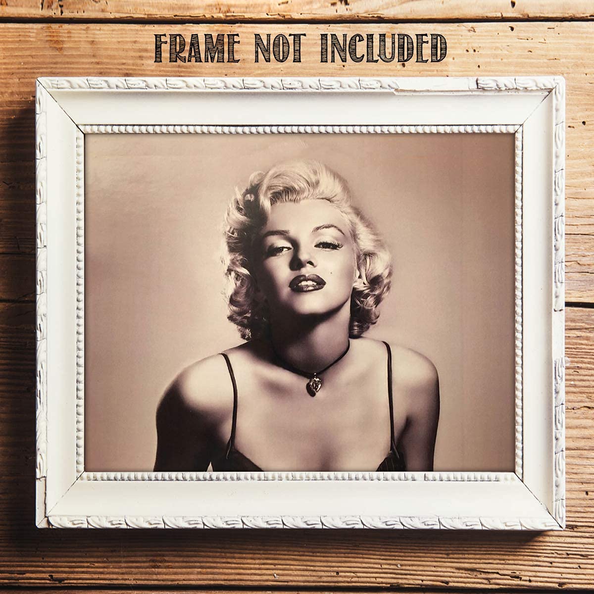 Classic Marilyn Monroe"Sexy & Sultry" Wall Art Print- 10 x 8" Wall Print Art- Marilyn's Famous Pose- Ready to Frame. Retro Home- Office-Man Cave D?cor. Perfect Gift for Marilyn Monroe Admirers.