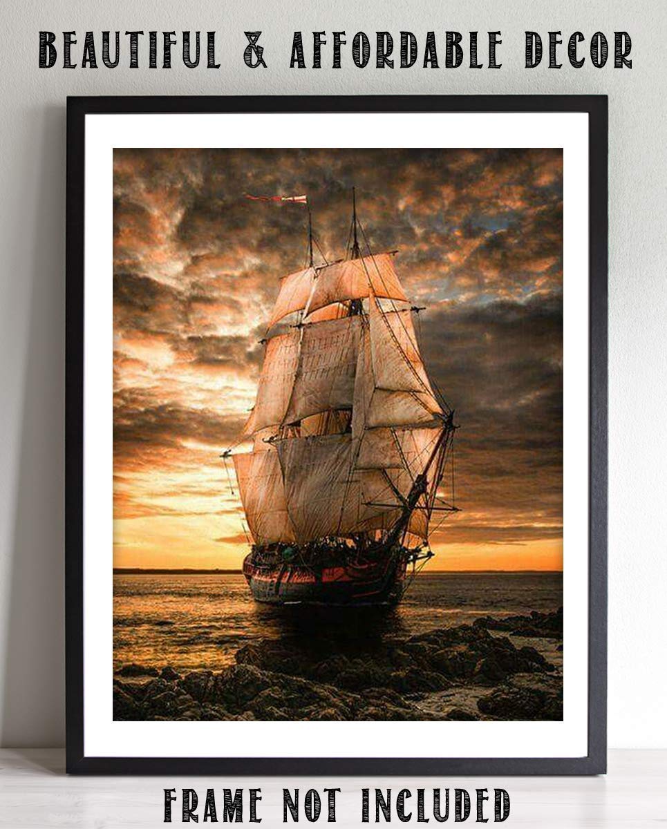 Blackbeards Pearl Pirate Ship- 8 x10" Wall Art Print- Ready To Frame. Great Mens Gift- Home Decor- Office Decor. Great for Man Cave- Rec Room-Study. Beautiful Clipper Ship &amp; Sailing Art.