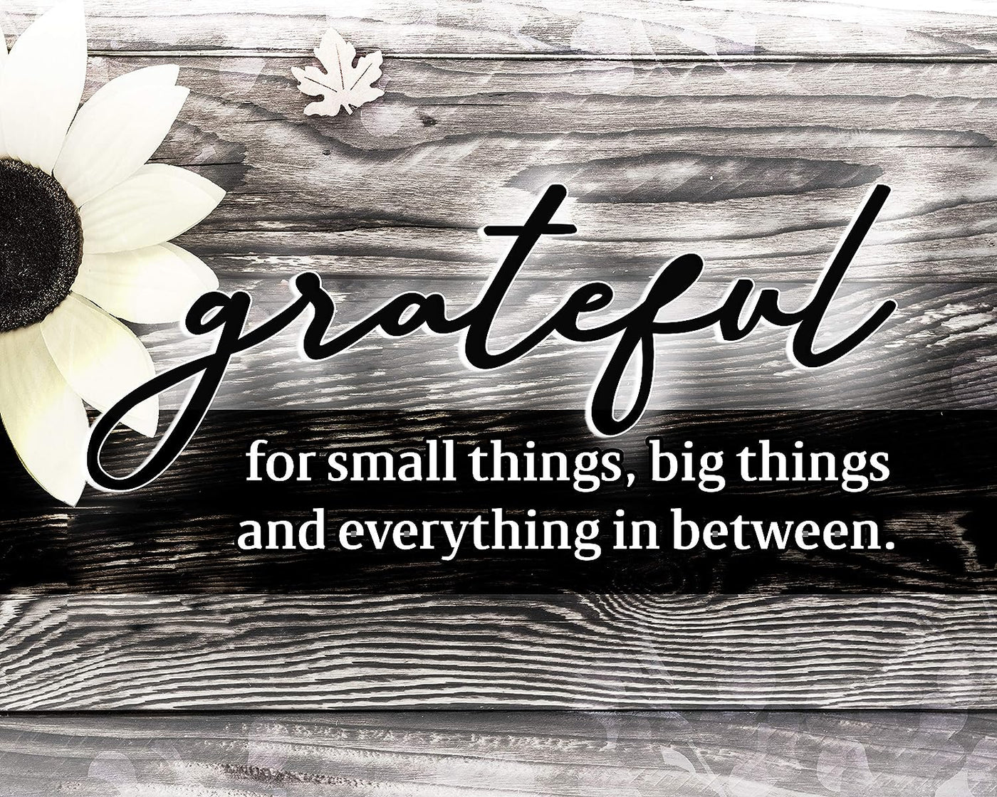 Grateful for Small-Big Things and Everything in Between Inspirational Wall Art Sign -14 x 11" Rustic Floral Poster Print-Ready to Frame. Perfect Home-Kitchen-Farmhouse Decor. Printed on Paper.