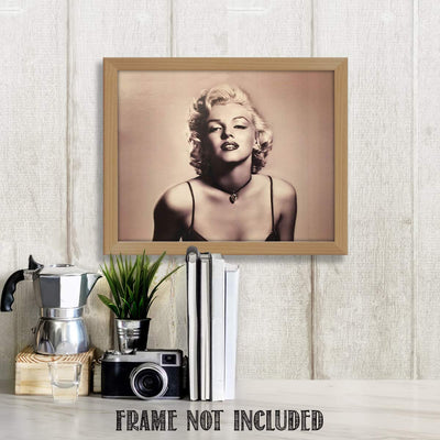 Classic Marilyn Monroe"Sexy & Sultry" Wall Art Print- 10 x 8" Wall Print Art- Marilyn's Famous Pose- Ready to Frame. Retro Home- Office-Man Cave D?cor. Perfect Gift for Marilyn Monroe Admirers.