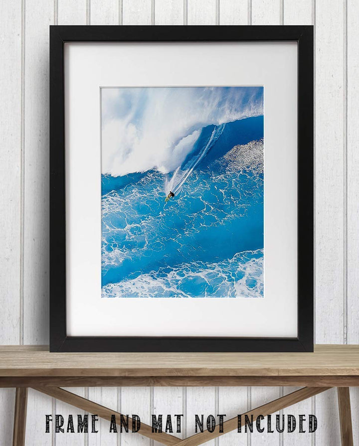 Extreme Surfer- Ripping the Monster Wave- 8 x 10 Art Image Print Ready to Frame. Modern Home D?cor, Office D?cor &amp; Wall Print for Beach, Ocean and Surfing Themes. Makes a Perfect Gift for Ocean Lovers